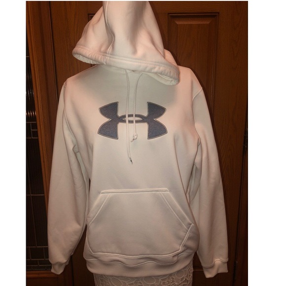 Under Armour Tops - Under Armor White Sweatshirt